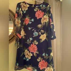 Sweet Pea by New York & co. By Stacy Frati.  Navy floral dress. Size Medium